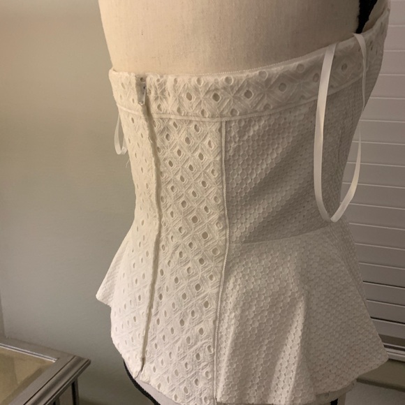 Top - Picture 2 of 3